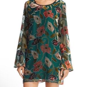 Band of Gypsies women’s medium green velvet burnout long sleeve dress